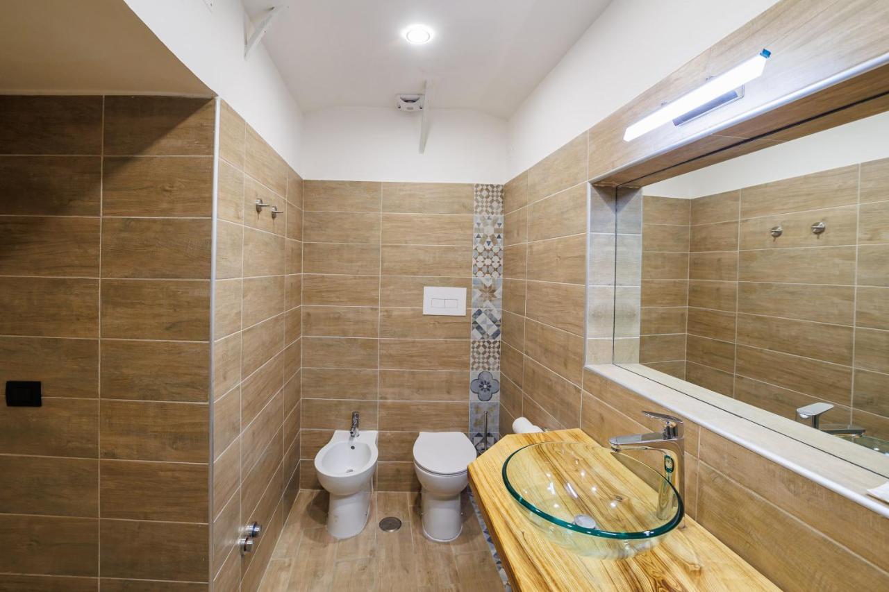 Legno Suite By HouseinNapoli Ngoại thất bức ảnh
