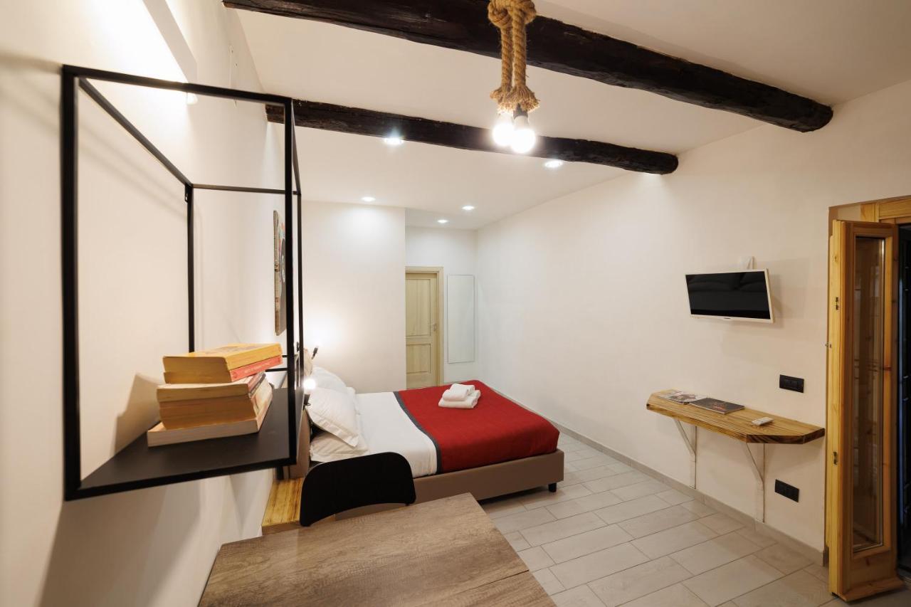 Legno Suite By HouseinNapoli Ngoại thất bức ảnh