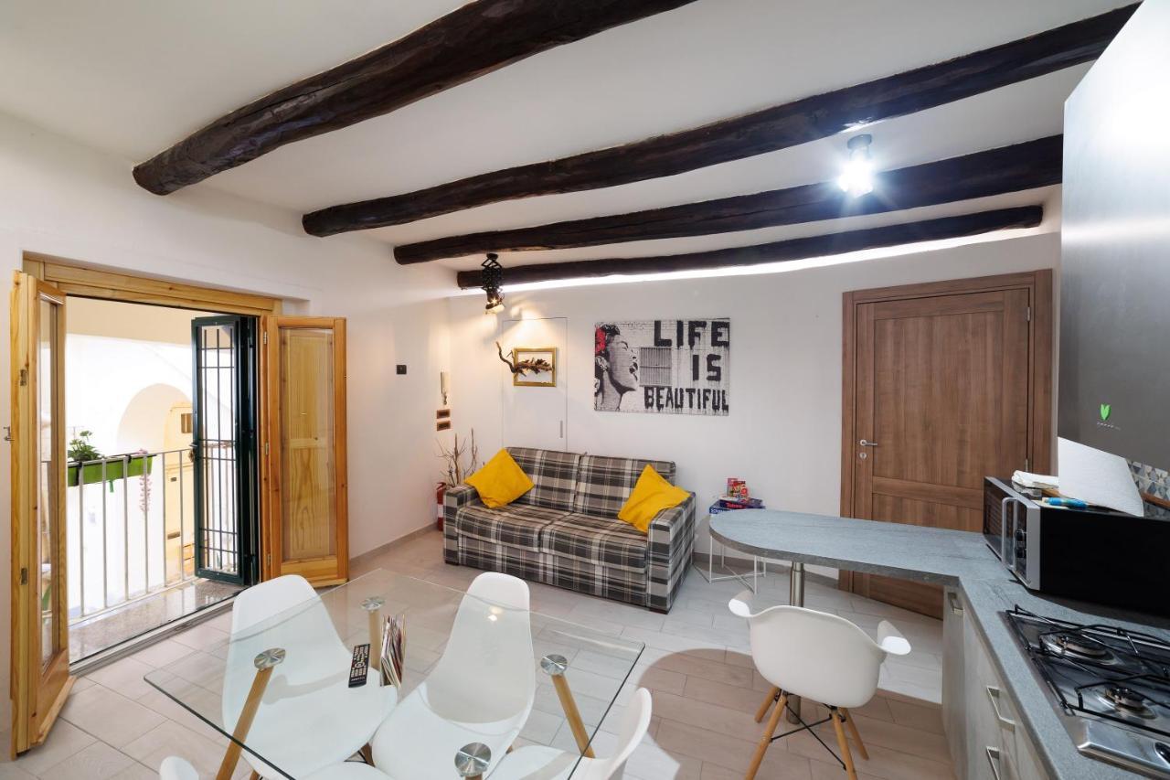 Legno Suite By HouseinNapoli Ngoại thất bức ảnh