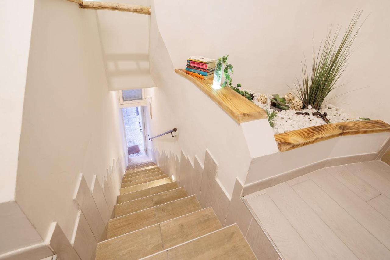 Legno Suite By HouseinNapoli Ngoại thất bức ảnh