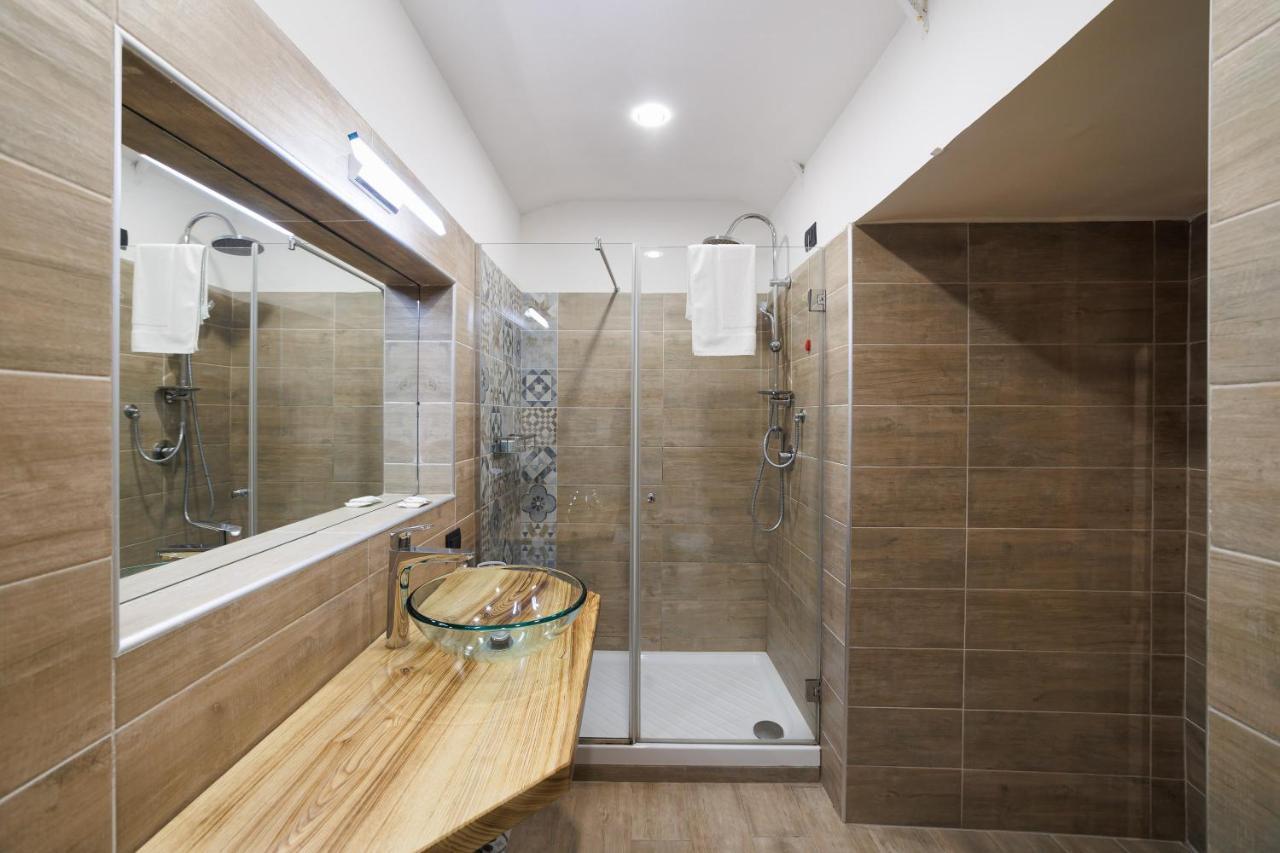 Legno Suite By HouseinNapoli Ngoại thất bức ảnh