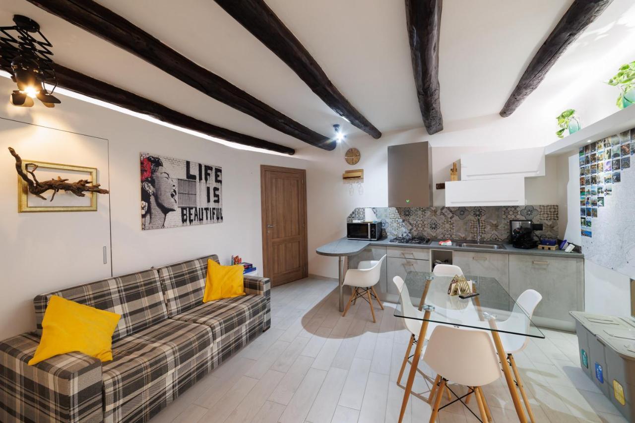 Legno Suite By HouseinNapoli Ngoại thất bức ảnh