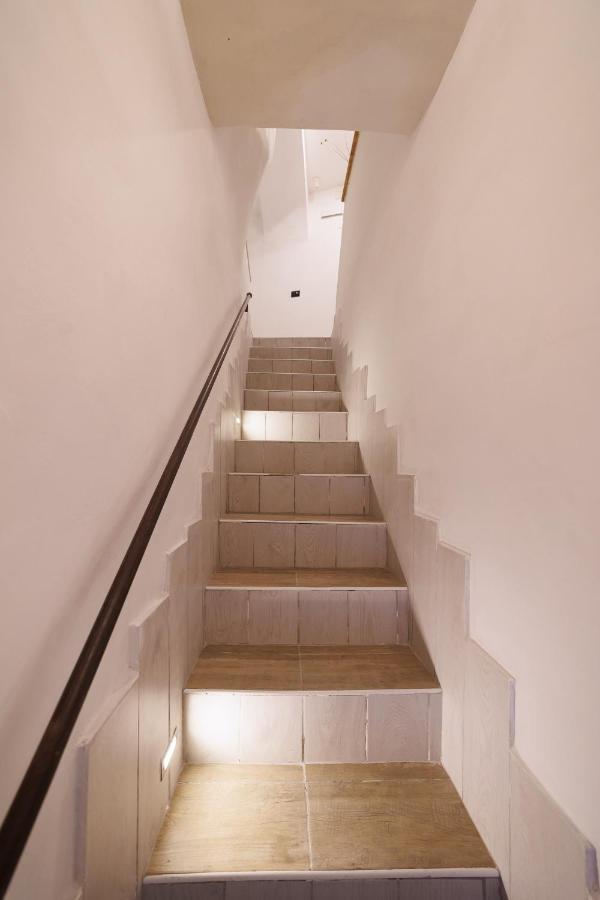 Legno Suite By HouseinNapoli Ngoại thất bức ảnh